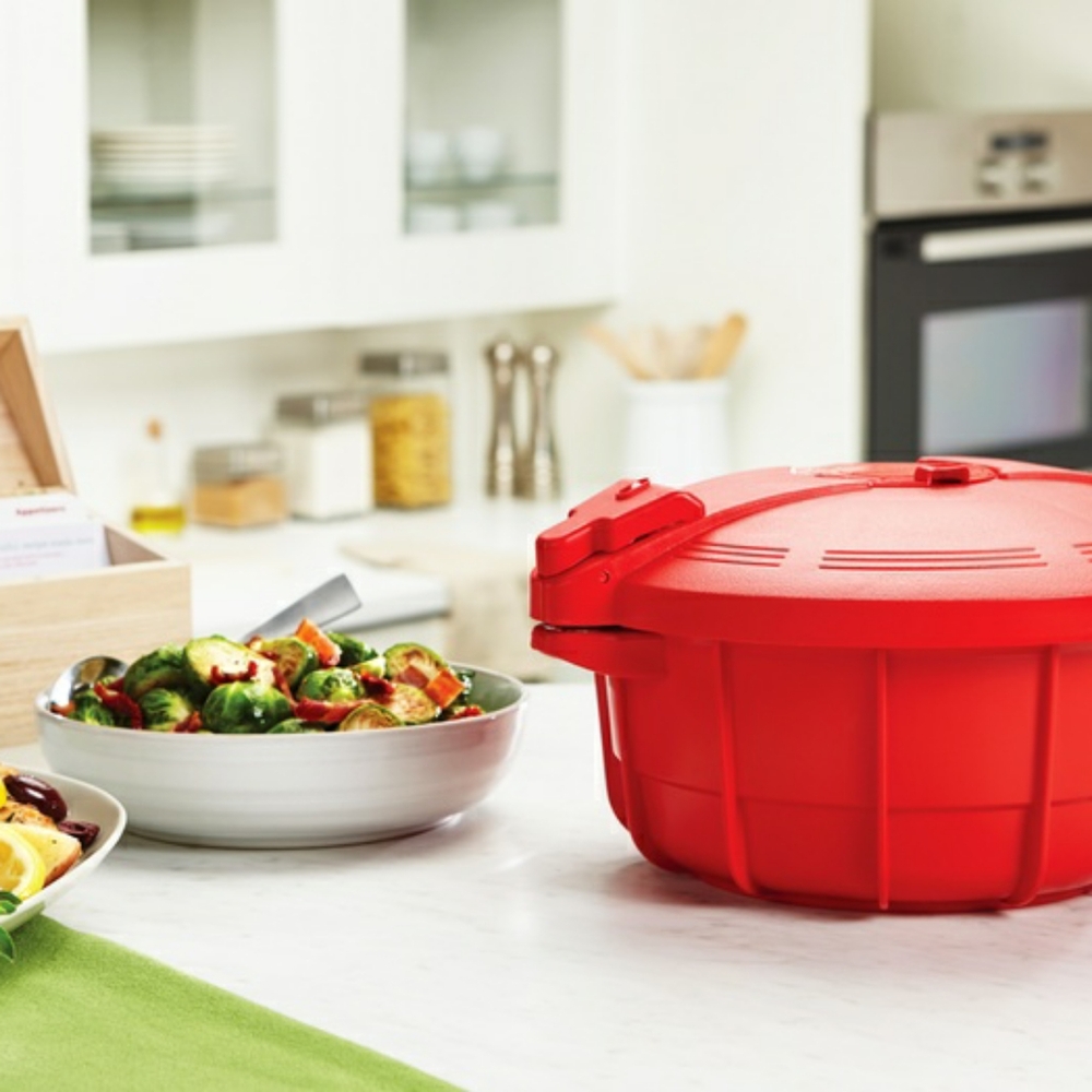 Prepology 4-Quart Microwave Pressure Cooker Red